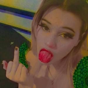 Meet your Posher, Carla